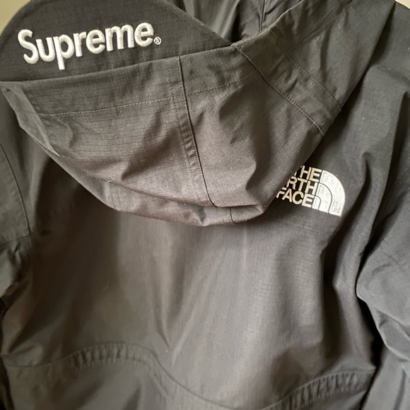Supreme The North Face Expedition Jacket (FW18) - Picture 12 of 13
